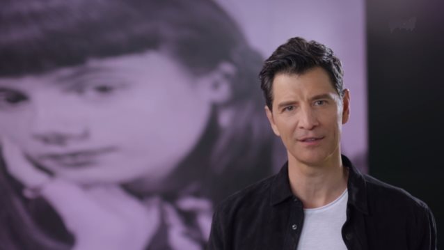 &quot;Idols&quot; | Η ιστορία της Μαλβίνας Κάραλη ζωντανεύει στο τελευταίο επεισόδιο της σειράς του Σάκη Ρουβά