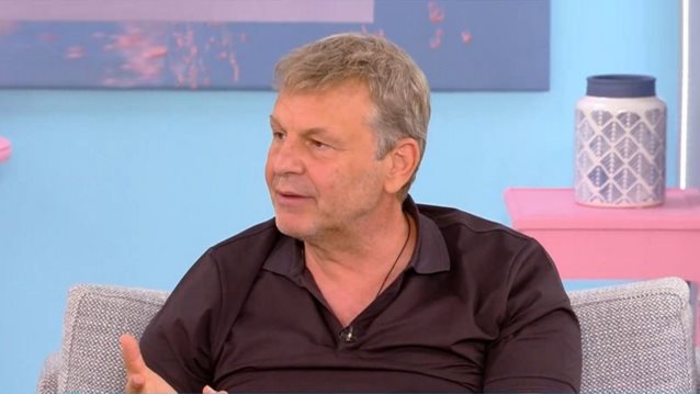 Απόστολος Γκλέτσος | Η σχέση του με την κόρη του &amp; η απίθανη αντίδρασή του όταν ρωτήθηκε αν θα ξαναπαντρευτεί