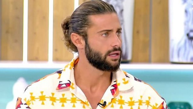 Η ατάκα του Κωνσταντίνου Βασάλου για τη νέα σχέση της Ευρυδίκης Βαλαβάνη: "Καλόγρια θα γίνει μετά από μένα;"