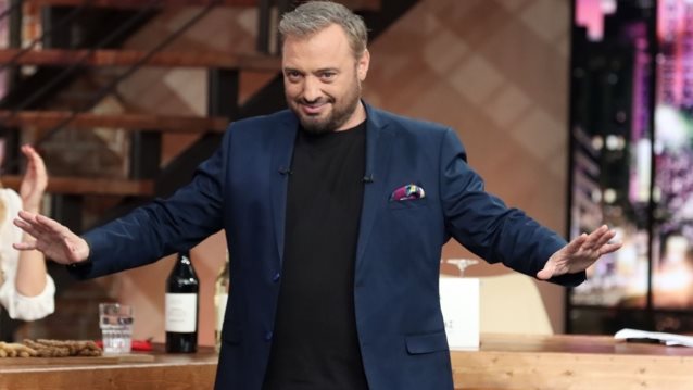 Σάββατο με φίλους | Με αυτούς τους... φίλους θα περάσει το Σαββατόβραδο ο Χρήστος Φερεντίνος