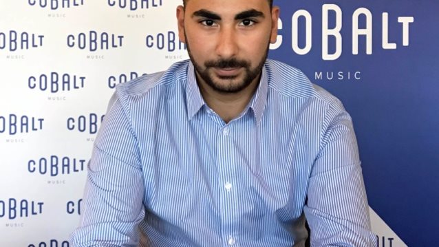 Κωνσταντινος Παντελιδης: Ο μικρος αδελφος του Παντελη μεγαλωσε και υπεγραψε το πρωτο του δισκογραφικο συμβολαιο!