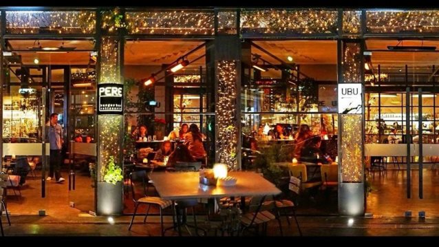 Απόκριες Στη Γλυφάδα: Όλη η Αθήνα ντύνεται αποκριάτικα για το διπλό πάρτι των Pere Ubu &amp; Seaspice