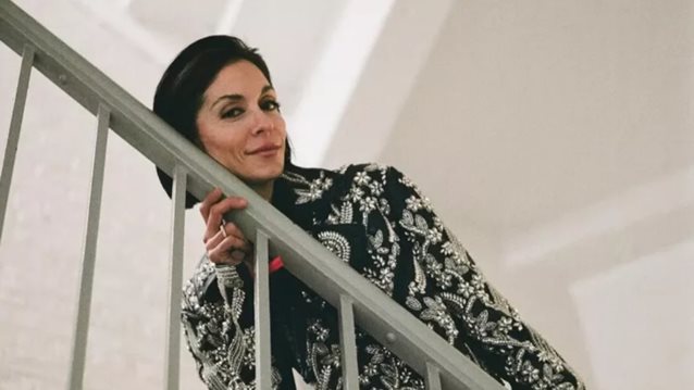 Γενέθλια για τη Σοφία Καρβέλα | Η εντυπωσιακή τούρτα και το δείπνο με την Άννα Βίσση &amp; το ζεύγος Κούστα