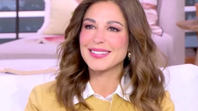 Κατερίνα Παπουτσάκη: &quot;Όταν ξαφνικά παίρνουν όλοι μια πέτρα και αρχίζουν και σου ρίχνουν, δεν είναι πολύ εύκολο&quot;