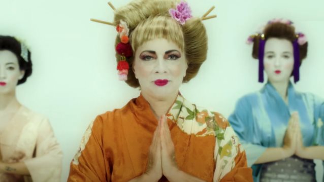 Σμαράγδα Καρύδη: Το απολαυστικό trailer για το «Ένα Εκατομμύριο YEN»! Δείτε το