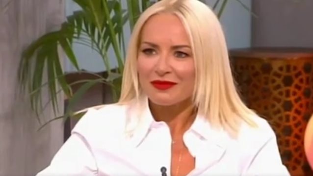 Μαρία Μπεκατώρου: «Φοβήθηκα το καλοκαίρι! Αν και είμαι πολύ της αγκαλιάς, δεν έκανα τίποτα»