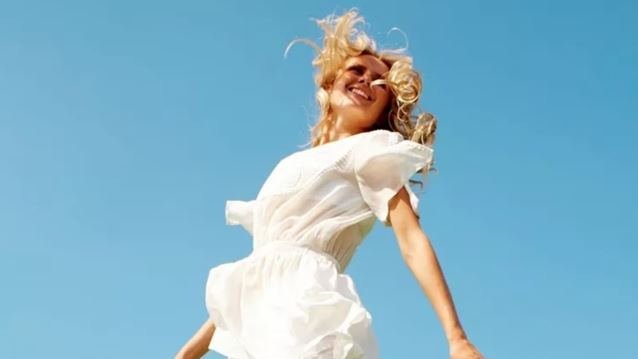 Σώσε τη διάθεσή σου με 5 αλλαγές στη διατροφή - Τι προτείνουν οι ειδικοί για την εμμηνόπαυση