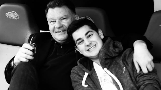 Χρίστος Κούγιας: Έξαλλος με τον Γρηγόρη Βαλλιανάτο - &quot;Να μας λείπουν τέτοια συλλυπητήρια&quot;