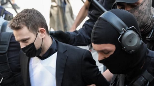 Γλυκά Νερά: Διαψεύδει ο Αναγνωστόπουλος ότι είχε παράλληλη σχέση - &quot;Είχε μια εμμονή που με φόβιζε&quot; λέει η γυναίκα