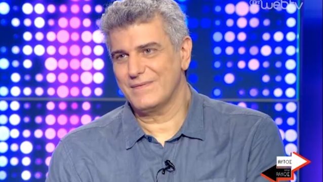 Βλαδίμηρος Κυριακίδης: Αποκαλύπτει τι μισεί στον ρόλο του στη «Μουρμούρα» &amp; γιατί η Κλέλια Ρένεση τον αποκαλεί «κυρ-Ηλία»