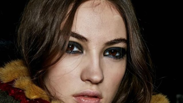 Ενοχλητικό μουτζούρωμα από τη μάσκαρα;
: Να πώς θα το αποφύγεις!