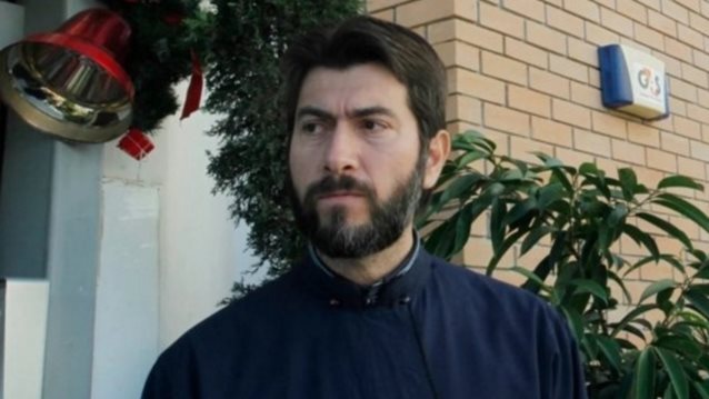 Πατέρας Αντώνιος στην &quot;Αρένα&quot;: &quot;Συμβουλεύω τα παιδιά να μιλήσουν - Αν μου ζητήσουν συγγνώμη θα τα συγχωρήσω&quot;