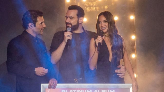 Ρία Ελληνίδου: Η απονομή - έκπληξη για τον πλατινένιο δίσκο της