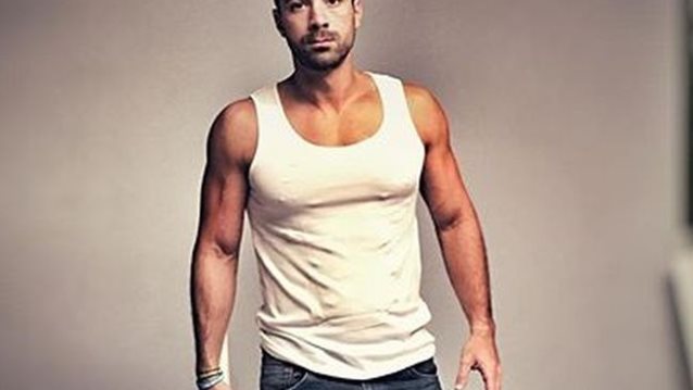 Σάκης Τανιμανίδης: Τα ταξίδια του World Party και η προσωπική του ζωή: 16 Φωτογραφίες