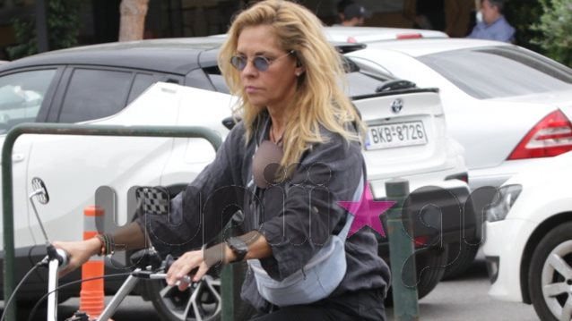 Μαίρη Μηλιαρέση: Η σπάνια εμφάνιση στη Γλυφάδα! Όλες οι φωτογραφίες