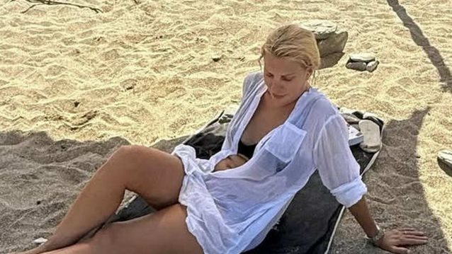 Έτσι περνά τις διακοπές της η Ελένη Μενεγάκη - Δείτε τις νέες φωτογραφίες από την Άνδρο