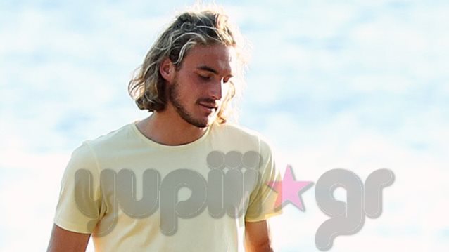 Στέφανος Τσιτσιπάς: Χαλαρές στιγμές στη Βουλιαγμένη με εντυπωσιακή συνοδό!