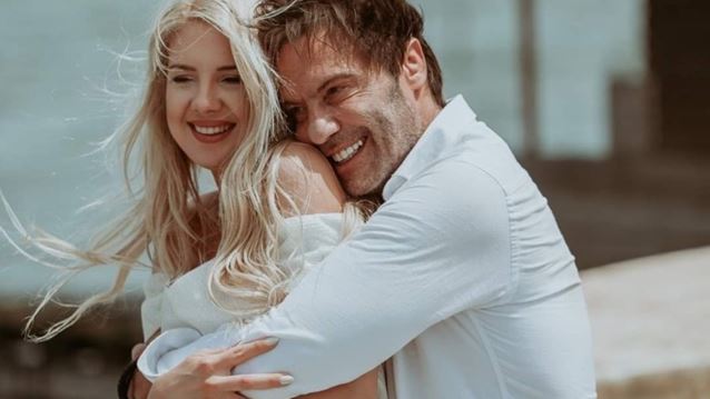 Στράτος Τζώρτζογλου &amp; Σοφία Μαριόλα απαντούν στο ενδεχόμενο ενός παιδιού