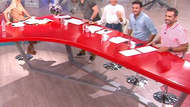 Το Πρωινό
 
: Η πρόταση για προκλητική φωτογράφιση &amp; οι απίστευτες ατάκες on air