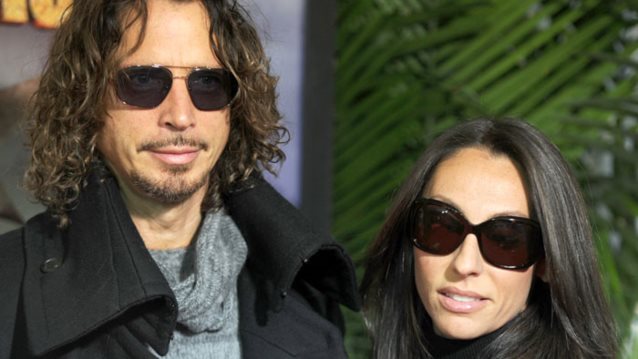 Βικυ Καραγιάννη - Cornell: Η Ελληνίδα σύζυγος του Chris Cornell στην Αθήνα!