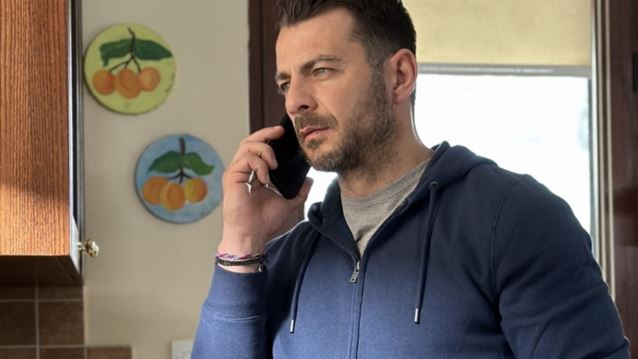 Γη της Ελιάς | Εκτός γυρισμάτων ο Γιώργος Αγγελόπουλος