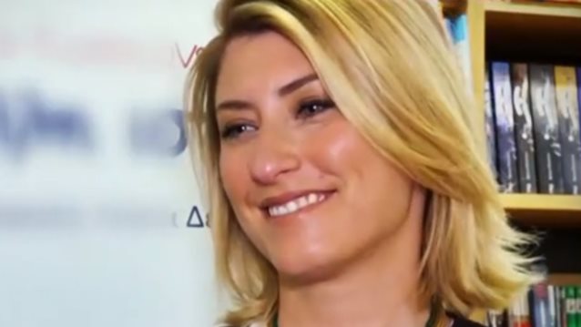 Σία Κοσιώνη | Αυτό είναι το υπερπολυτελές άρωμα που "φοράει" κάθε μέρα