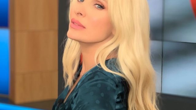 Ελένη Μενεγάκη: Νέα βραδινή έξοδος! Πού βρέθηκε το βράδυ της Τετάρτης