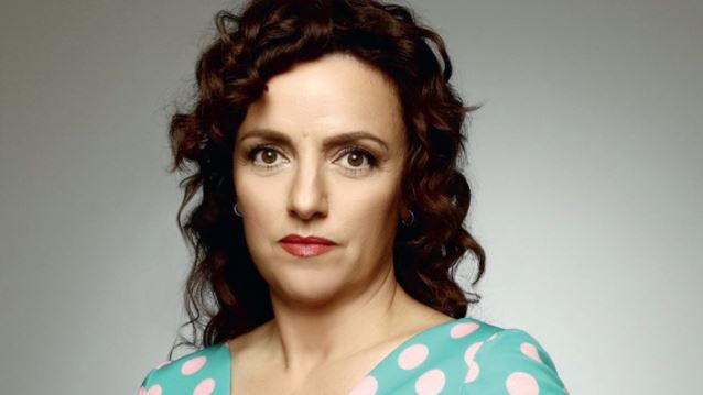 Αλίνα Κοτσοβούλου: Αν με πάρει τηλέφωνο ο Στάθης Μαντζώρος λέω στον άντρα μου &quot;Με παίρνει ο άλλος μου σύζυγος&quot;