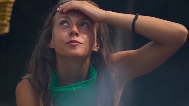 Νέο ειδύλλιο στο Survivor ανάμεσα σε Φοίβη και Γιάννη: "Έκανε μια κίνηση να κοιμηθώ δίπλα του"