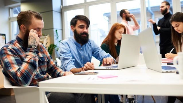 Τι Να Φορέσω Στο Γραφείο;: Οι 8 κανόνες του casual ντυσίματος στο γραφείο