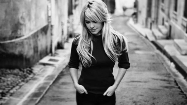 Duffy: Βιάστηκε και κρατήθηκε αιχμάλωτη για μέρες | Όσα αποκάλυψε
