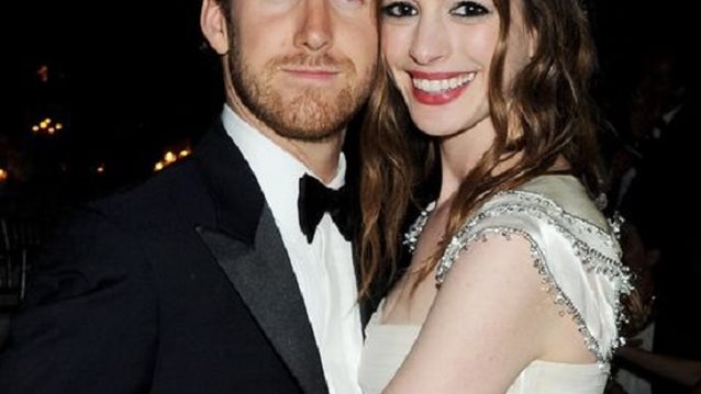 Anne Hathaway 
: Μετά από πολλές προσπάθειες, η 36χρονη θα γίνει μανούλα για δεύτερη φορά!
