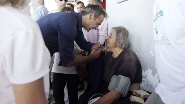 Κυριάκος Μητσοτάκης στην Καρδίτσα: &quot;Καταλαβαίνω τον θυμό και την οργή, θα κάνουμε ό,τι είναι ανθρωπίνως δυνατό&quot;