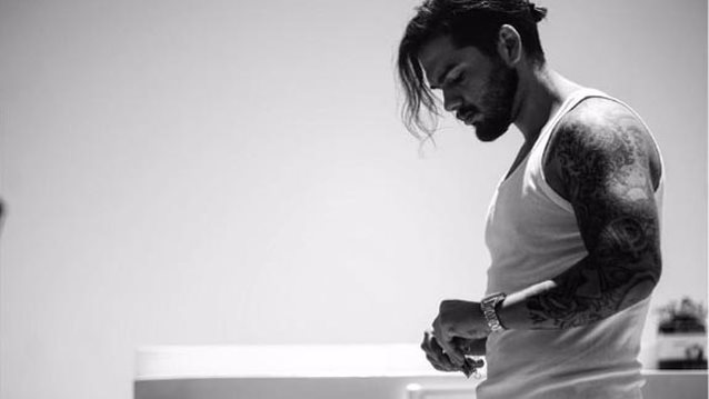 Χρήστος Μάστορας: Το sexy στιγμιότυπο σε παραλία της Μυκόνου