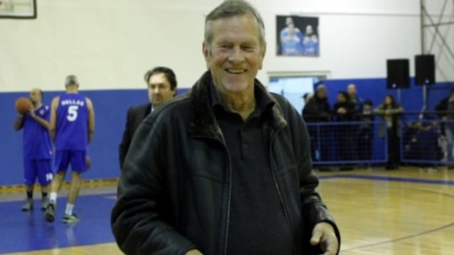 "Κοουτσάρα μου, το παιχνίδι δεν τελείωσε" - Ράγισαν καρδιές στον επικήδειο της κόρης του Γιάννη Ιωαννίδη