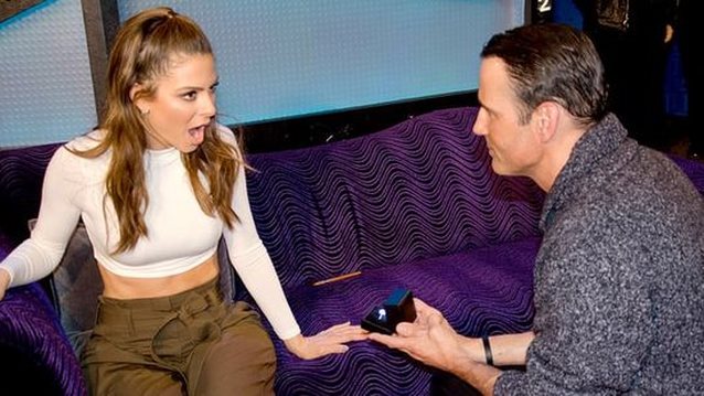 Maria Menounos: Αρραβωνιάστηκε! Δες το βίντεο με την απίστευτη αντίδρασή της