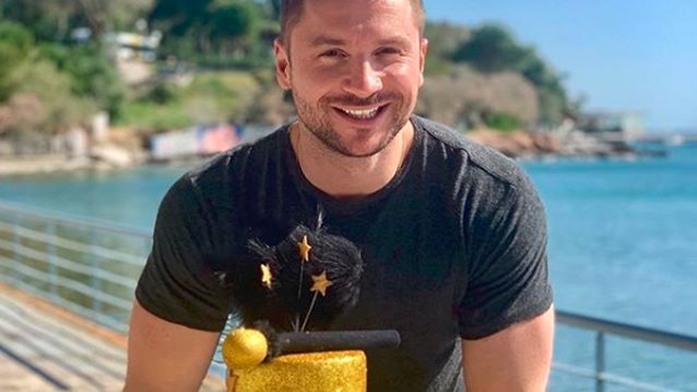 Sergey Lazarev: Ο Ρώσος σταρ ήρθε στην Αθήνα και φωτογραφήθηκε ολόγυμνος!