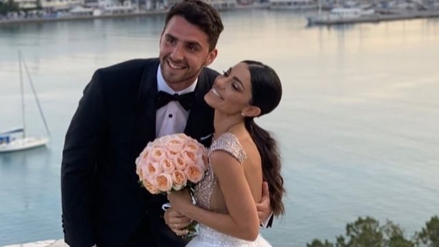 Μιρκέτα Βιδάλη &amp; Στέφανος Καπίνο: Παντρεύτηκαν! Οι φωτογραφίες από τον παραμυθένιο γάμο τους στην Ερμιόνη