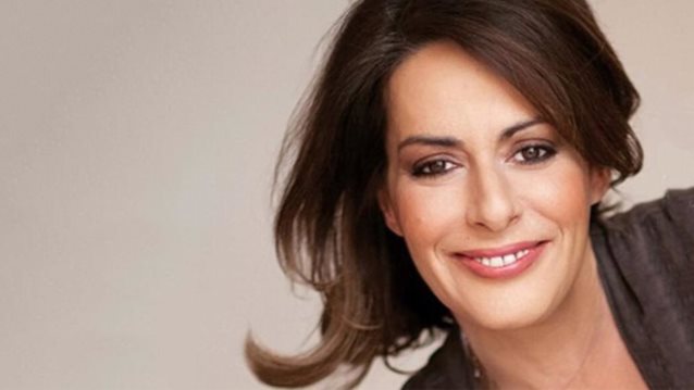 Ρίκα Βαγιάνη: Η Μανίνα Ζουμπουλάκη αποκαλύπτει: «Δεν πέρναγε καν από το μυαλό μας ότι θα πεθάνει. Μια γκομενάρα δύο μέτρα, φουλ στη ζωή;»