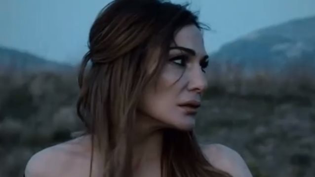 Η Δέσποινα Βανδή κυκλοφόρησε το νέο της τραγούδι και τρέλανε το twitter!