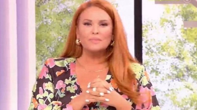 Η Σίσσυ Χρηστίδου δίνει spoiler για το &quot;The Masked Singer&quot;: &quot;Μία Μάσκα έχει βγει ραντεβού με τον Θοδωρή Μαραντίνη&quot;