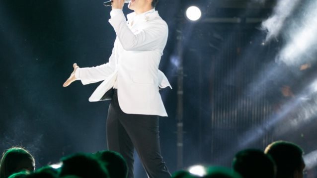 Σάκης Ρουβάς
 
: Η μεγάλη πρεμιέρα στο Estate Seaside: Φωτογραφίες &amp; Video