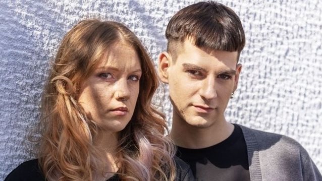 Κορίννα Ντουλλάαρτ, Κωνσταντίνος Γεωργόπουλος | Οι πρωταγωνιστές του Milky Way είναι από άλλο γαλαξία