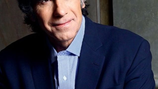 Γιάννης Μπέζος: «Θα παραμείνω αγενής για όλους τους ανόητους, αγράμματους, ξερόλες. Το παιχνίδι το ορίζω εγώ»