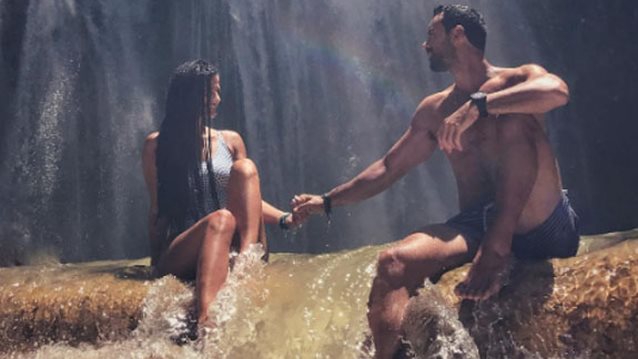 Σάκης Τανιμανίδης - Χριστίνα Μπόμπα: Αναβλήθηκε ο γάμος τους! Τι συνέβη;