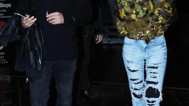 Πάολα - Φώτης Ζογλοπίτης: Στην παρέλαση της 25ης Μαρτίου με την κόρη τους: Φωτογραφία