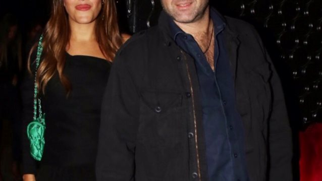 Θοδωρής Κυριακού: Η σπάνια δημόσια εμφάνιση με την κούκλα σύζυγό του (pic)