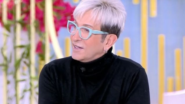 Δημήτρης Παπάζογλου: Το &quot;Υπάρχω&quot; έχει λάθος - Η Μαρινέλλα δεν το έκανε ποτέ αυτό