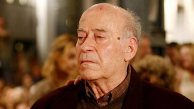 Η άγνωστη ιστορία για τη συνάντηση του Θανάση Βέγγου με τον νέο πάπα στην Κολομβία πάνω από 30 χρόνια πριν