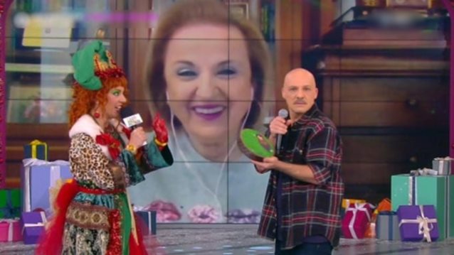 Η Ματίνα Παγώνη αιφνιδίασε τον Νίκο Μουτσινά στο "Καλό Μεσημεράκι"